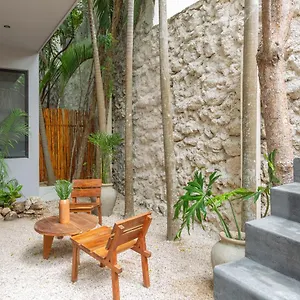 Kanak Unique Apartment